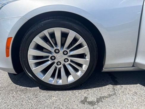 Used 2017 Cadillac CTS Luxury RWD image 4