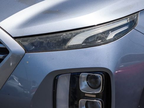 Used 2020 Hyundai Palisade SE FWD image 2