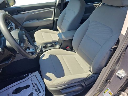 Used 2019 Hyundai Elantra SEL FWD image 12