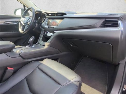 Used 2018 Cadillac XT5 Luxury w/ Driver Awareness Package FWD image 28