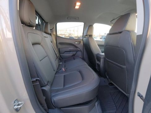 Used 2022 Chevrolet Colorado ZR2 w/ ZR2 Dusk Special Edition image 17