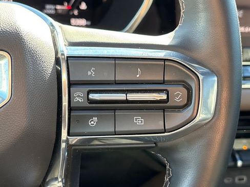 Used 2023 GMC Canyon Denali AWD/4WD image 22