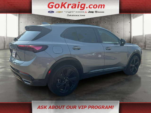 Used 2025 Buick Envision Sport Touring AWD/4WD image 5