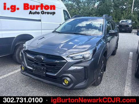 Used 2025 Subaru Outback Onyx Edition XT AWD/4WD image 3