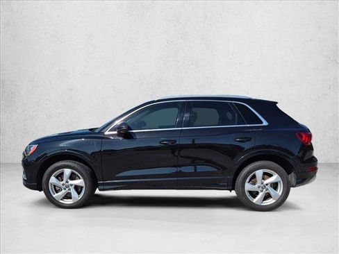 Used 2019 Audi Q3 2.0T Premium w/ Convenience Package AWD/4WD image 8