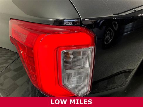 Used 2020 Ford Explorer XLT w/ Equipment Group 202A image 24