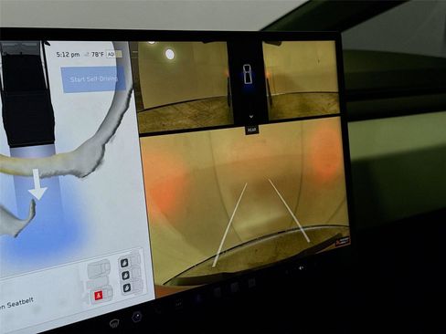 Used 2024 Tesla Cybertruck AWD Crew Cab image 7