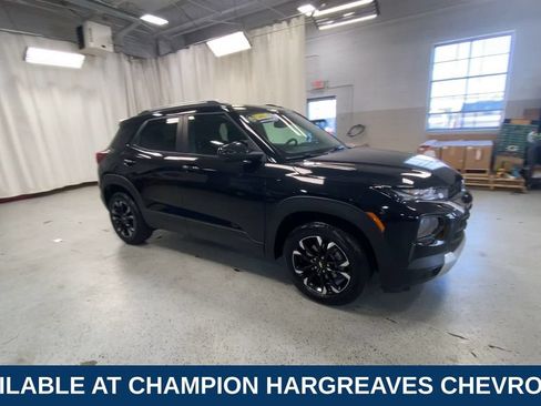 Certified 2023 Chevrolet TrailBlazer LT w/ Convenience Package FWD image 2