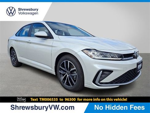 New 2026 Volkswagen Jetta SE image 1