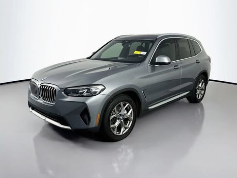 Used 2023 BMW X3 xDrive30i AWD/4WD image 3