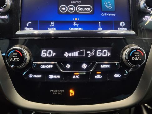 Used 2024 Nissan Murano SV FWD image 18