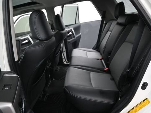 Used 2020 Toyota 4Runner SR5 Premium w/ Moonroof Package AWD/4WD image 15