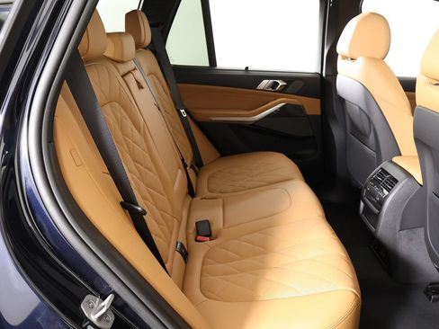 Used 2024 BMW X5 M60i AWD/4WD image 38