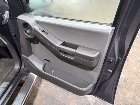 Used 2012 Nissan Xterra S w/ Value Package image 31