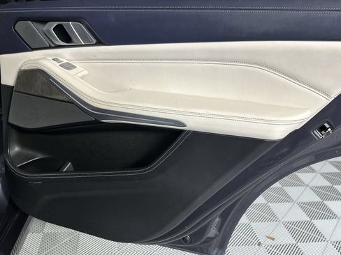 Used 2019 BMW X7 xDrive50i w/ Executive Package AWD/4WD image 33