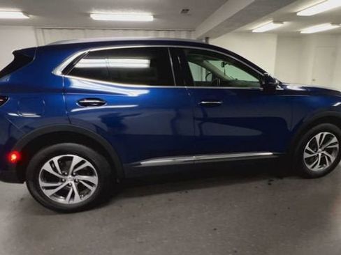Certified 2022 Buick Envision Essence w/ Safety Package FWD image 9