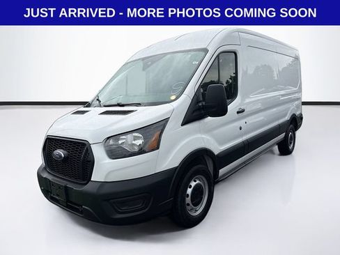 Used 2024 Ford Transit 250 148 Medium Roof RWD image 3