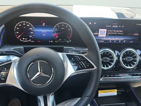 Certified 2026 Mercedes-Benz GLB 250 4MATIC image 14