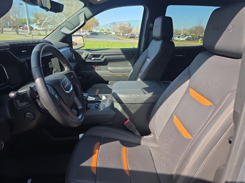 Used 2024 GMC Sierra 1500 AT4 w/ Technology Package image 15