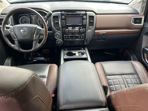 Used 2016 Nissan Titan Platinum Reserve image 24