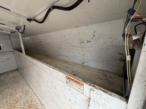 Used 2022 Ford F350 XL w/ Power Equipment Group image 9