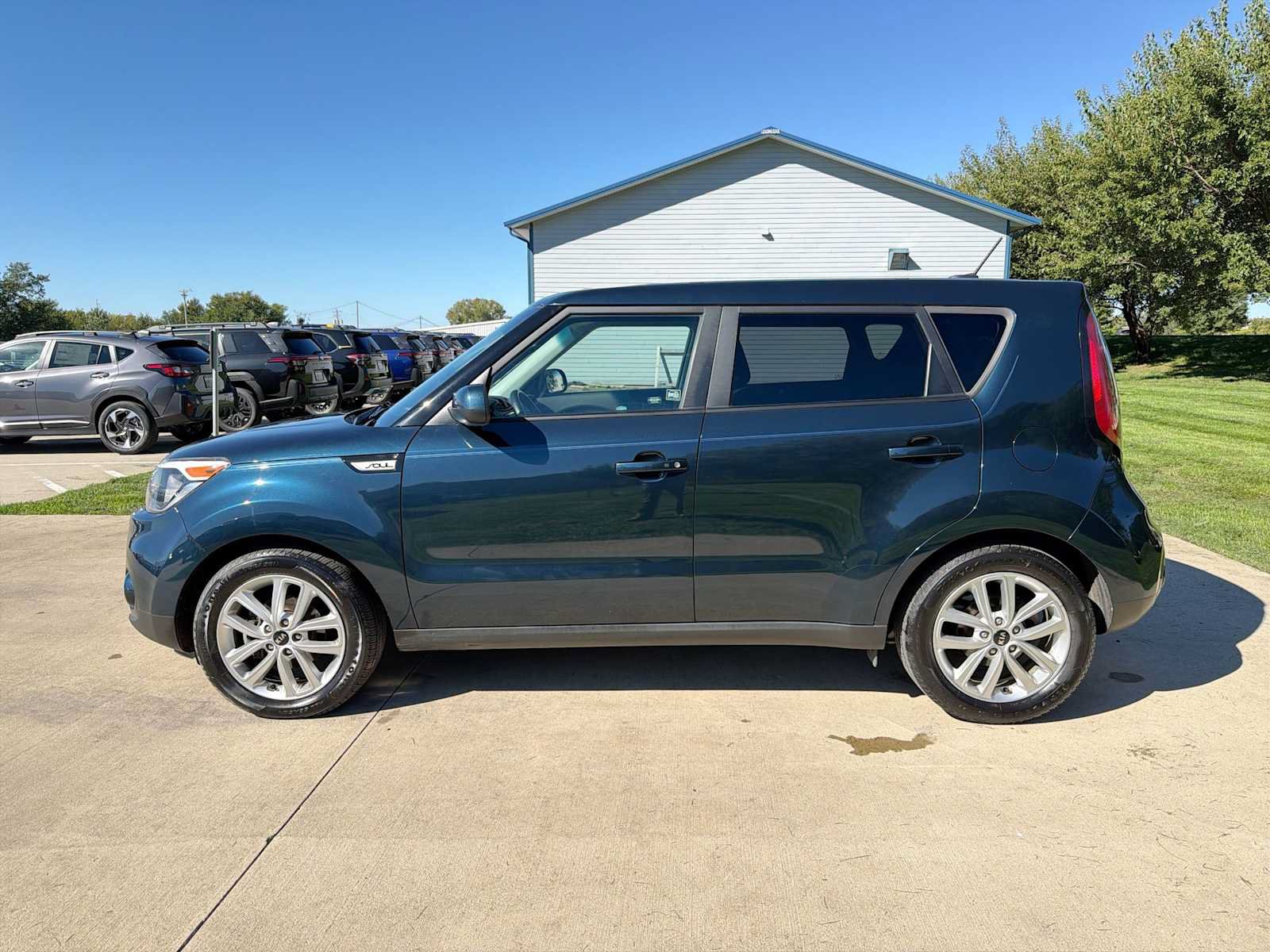 Used 2018 Kia Soul + w/ Audio Package FWD image 3