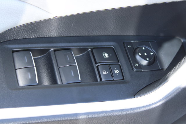 Used 2023 Toyota RAV4 XLE Premium FWD image 12