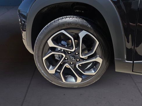 Used 2026 Chevrolet Trax RS FWD image 14