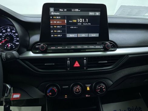 Used 2021 Kia Forte LXS image 20