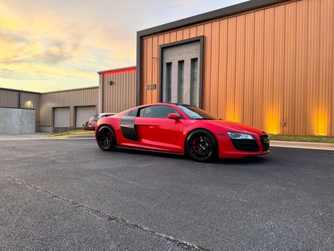 Used 2011 Audi R8 V10 AWD/4WD image 12