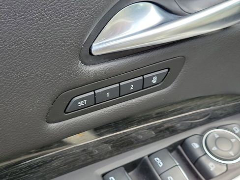 Used 2020 Cadillac XT4 Premium Luxury FWD image 20