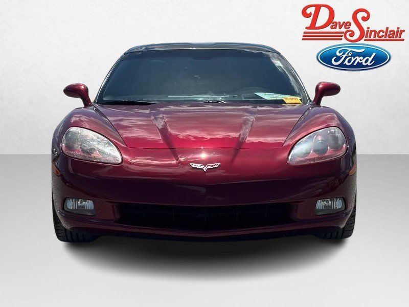 Used 2006 Chevrolet Corvette Coupe w/ Preferred Equipment Group RWD image 2