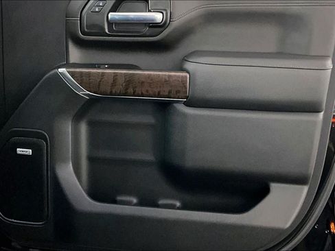 Used 2023 GMC Sierra 3500 Denali AWD/4WD image 22