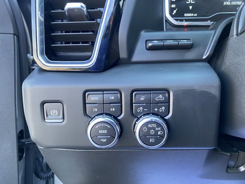 Used 2024 GMC Sierra 2500 Denali Ultimate image 19