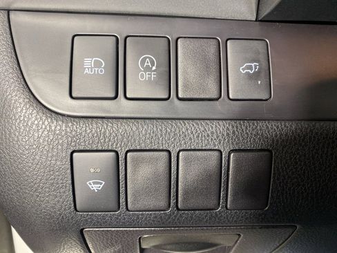 Used 2019 Toyota Highlander XLE image 28