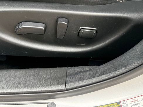 Used 2017 Nissan Maxima 3.5 SV image 25