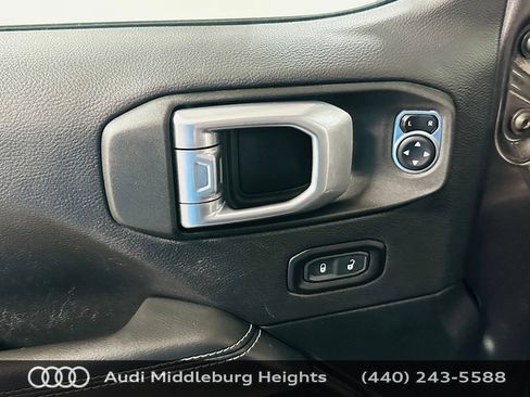 Used 2021 Jeep Wrangler Unlimited Sahara AWD/4WD image 25