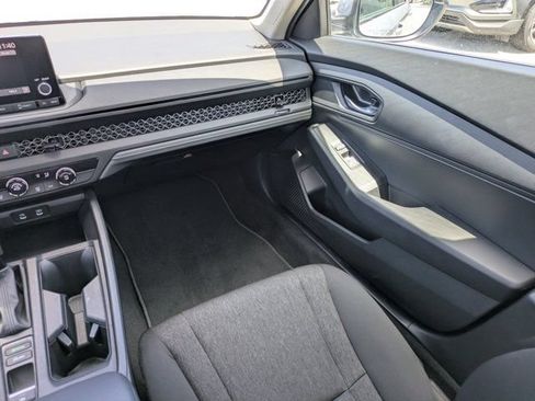 Certified 2025 Honda Accord LX image 16