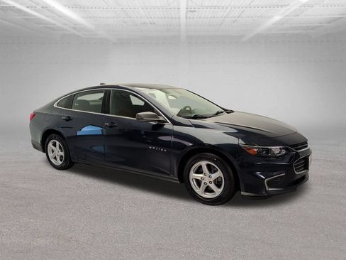 Used 2018 Chevrolet Malibu LS FWD image 10
