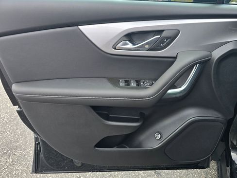 New 2025 Chevrolet Blazer LT w/ Convenience Package image 39