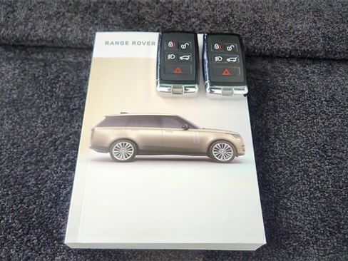 Used 2023 Land Rover Range Rover SE image 62