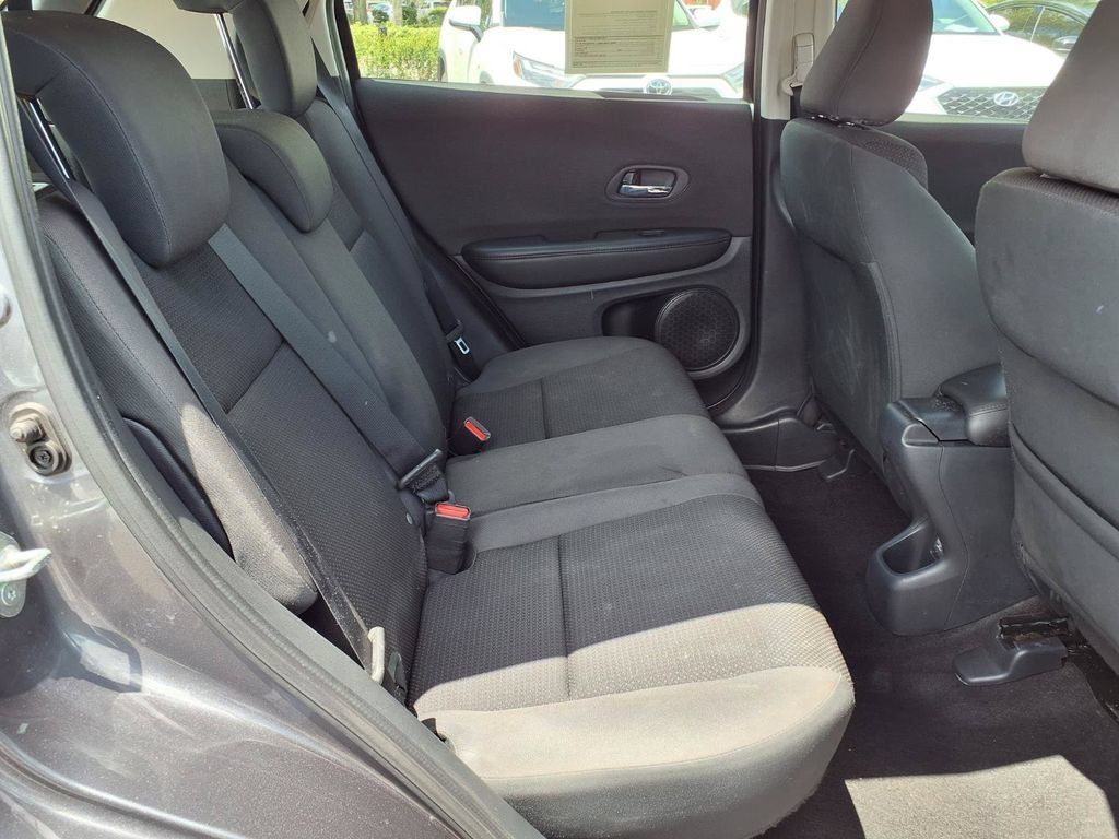 Used 2022 Honda HR-V LX image 14