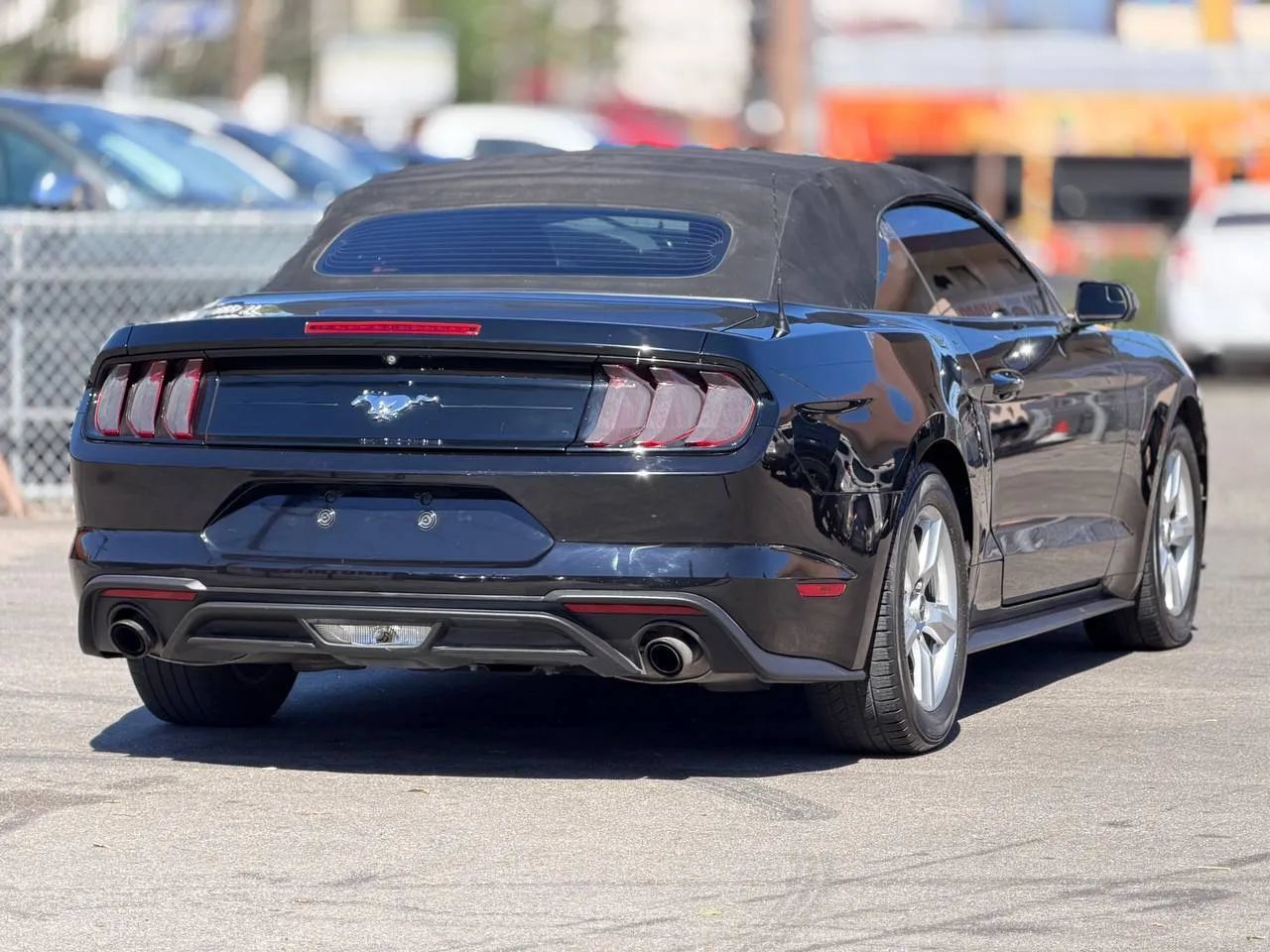 Used 2018 Ford Mustang Convertible RWD image 54