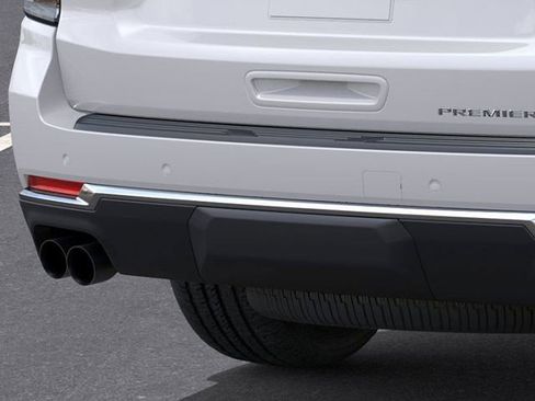 New 2025 Chevrolet Suburban Premier AWD/4WD image 14