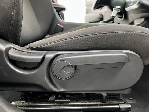 Used 2024 Hyundai Kona SEL FWD image 30