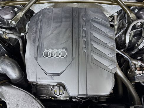 Used 2021 Audi Q5 Prestige w/ Prestige Package image 39