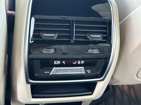 Used 2021 BMW X7 xDrive40i w/ Executive Package AWD/4WD image 26