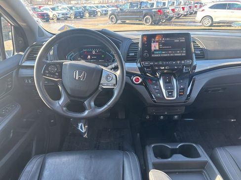 Used 2022 Honda Odyssey Touring image 6