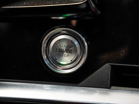 Used 2021 Chevrolet Corvette Stingray Coupe w/ 1LT image 30