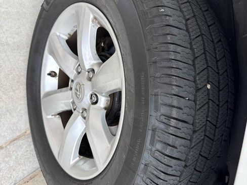 Used 2014 Lexus GX 460 AWD/4WD image 18